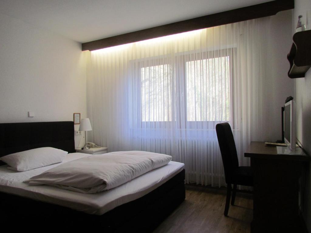 Gasthaus Zum Kreuz Hotel Friburgo de Brisgovia Habitación foto