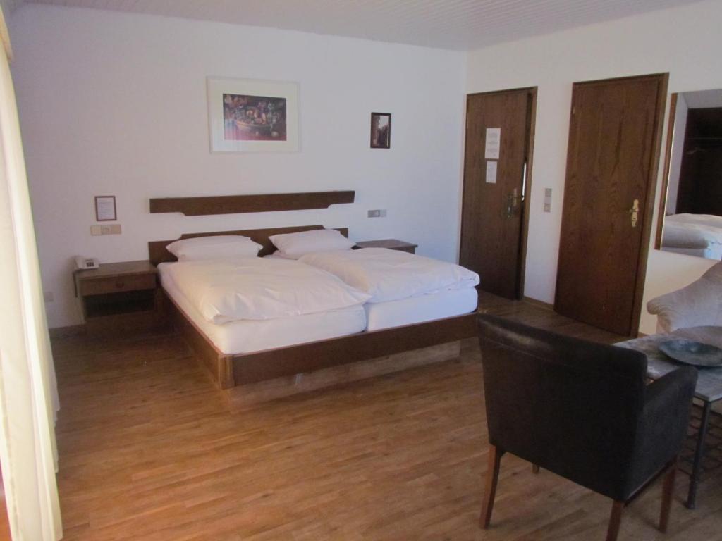 Gasthaus Zum Kreuz Hotel Friburgo de Brisgovia Habitación foto